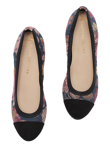 RUNWAY channel【vanitybeauty】バイカラープレーンパンプス