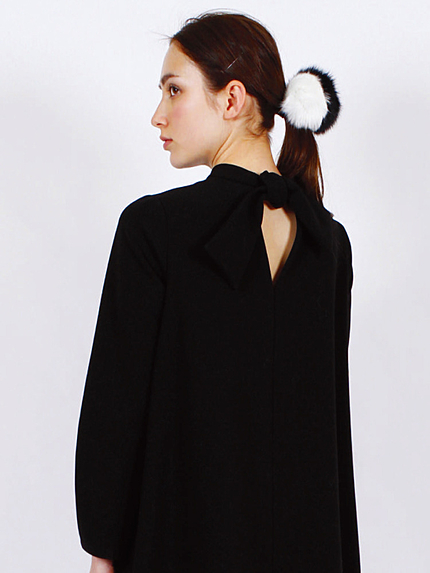 valveat 81G.V.G.V.POM POM HAIR ELASTIC