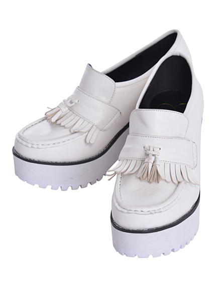 【GIRLY】タッセルローファー