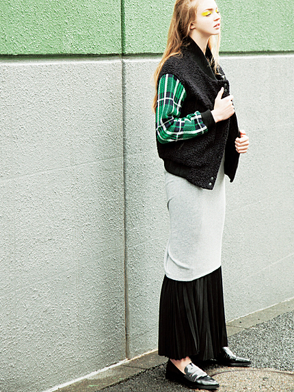 BORNYカシミア混スリットニットスカート