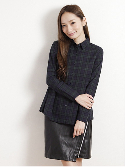・チェックシャツ