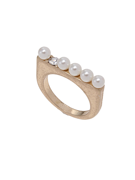 BORNYコーナーパール風リング