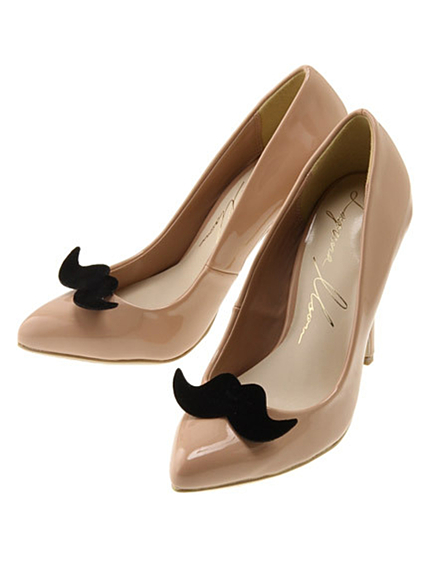 LAGUNAMOONひげモチーフ パンプス