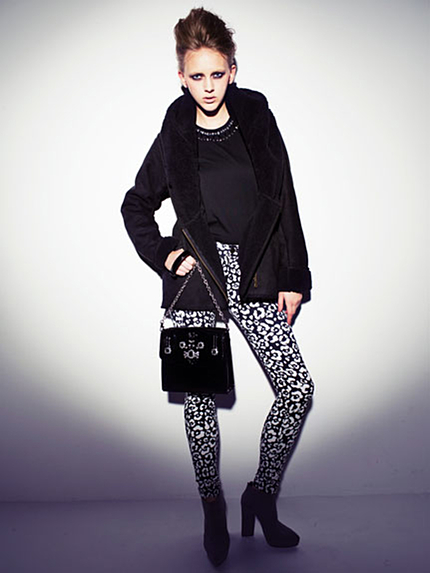 EMODA12ボリュームカラーボンバーCO