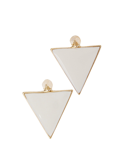 トライアングルスタッズピアス