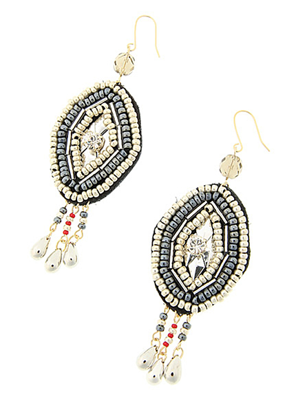 Ungridビーズモチーフピアス