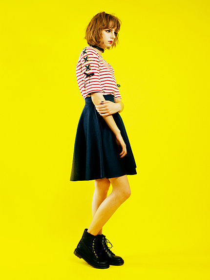 レースアッププルオーバー