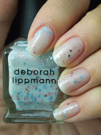 valveat 81Deborah LippmannGLITTER IN THE AIR