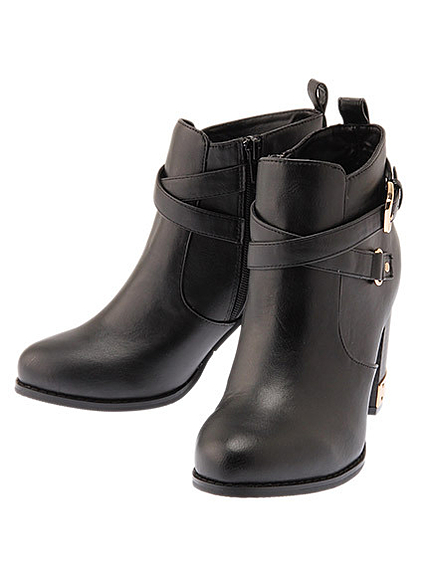 ベルト付ショートブーツ