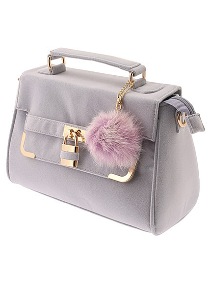 カデナフラップチェーンショルダーバッグ