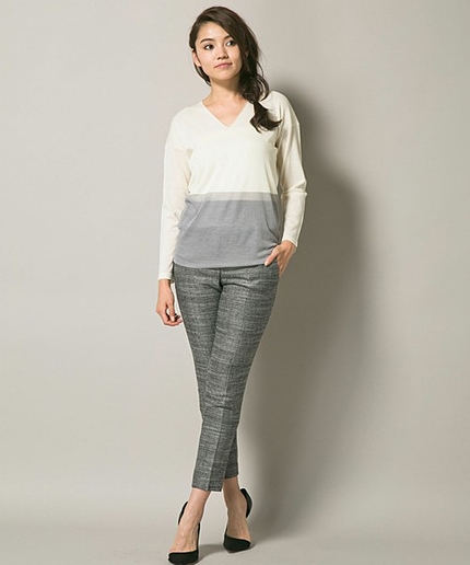 FineShadeVネックニット