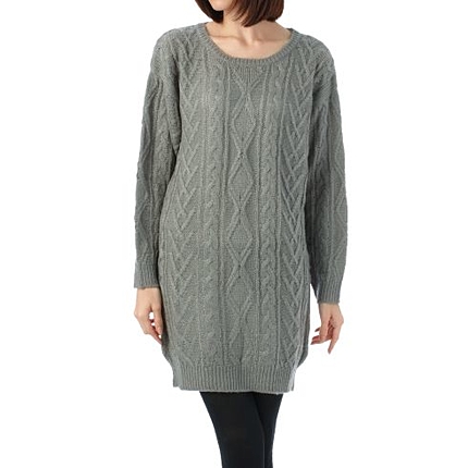 ケーブル編みニットワンピース