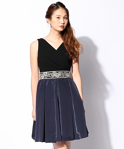 シャイニータフタワンピース