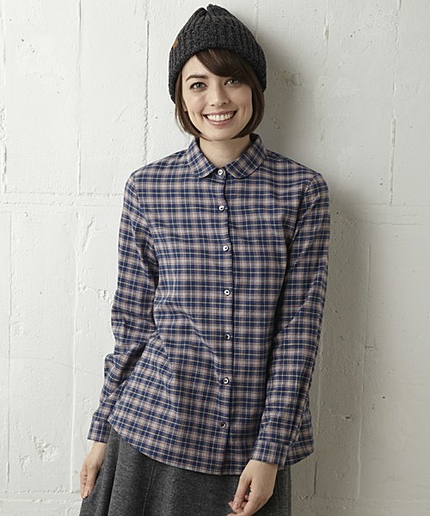 チェックシャツ