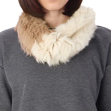 配色ファースヌード