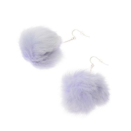 ファーぽんぽんピアス