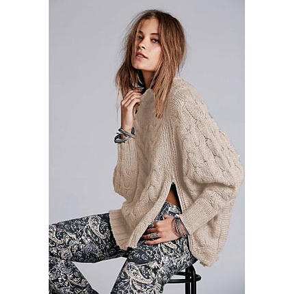 ジップケーブルニット