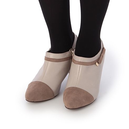 コンビリボンブーティ