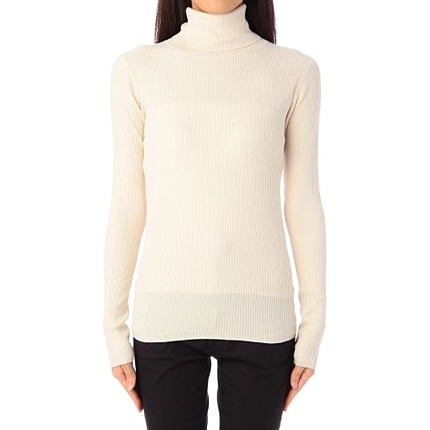 リブニットソータートルネック