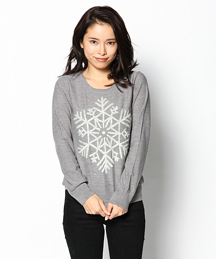 ネージュモチーフアレンジプルオーバーニット