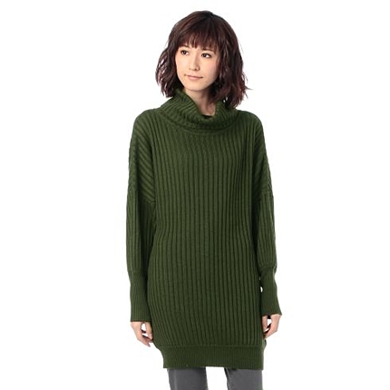 オフタートルチュニックニット