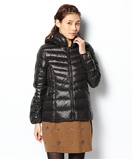 Ｗライトウェイトダウンミドル丈スリムフーデッドジャケット