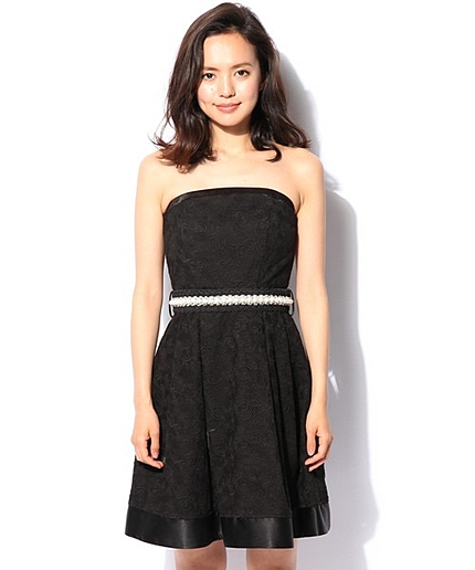 ◆エンブロイダリーレースドレス