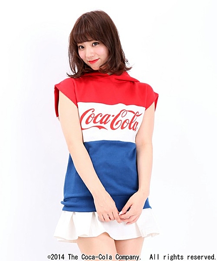 WEGOオリジナルノースリーブパーカー（Coca-Cola）