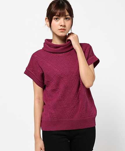 マーセライズウールバイヤスケーブルニット