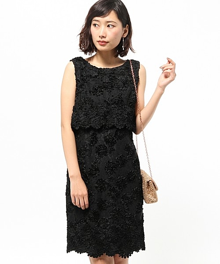 レイヤードテープ刺繍ワンピース