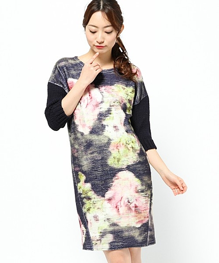 オリジナルフラワー裏毛プリントワンピース