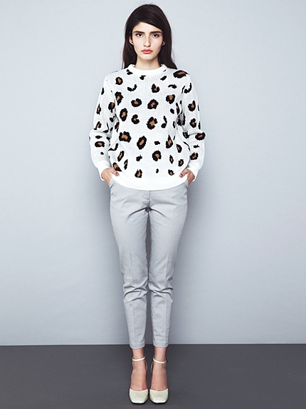 スリムチノパンツ