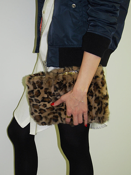 Ungrid【Classy】ラビットファークラッチBAG
