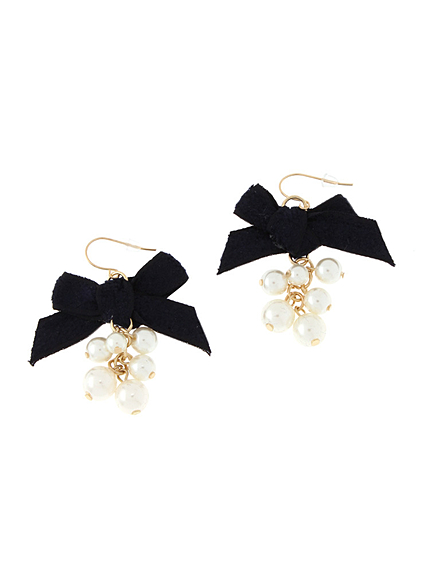 【goods】リボンパールピアス