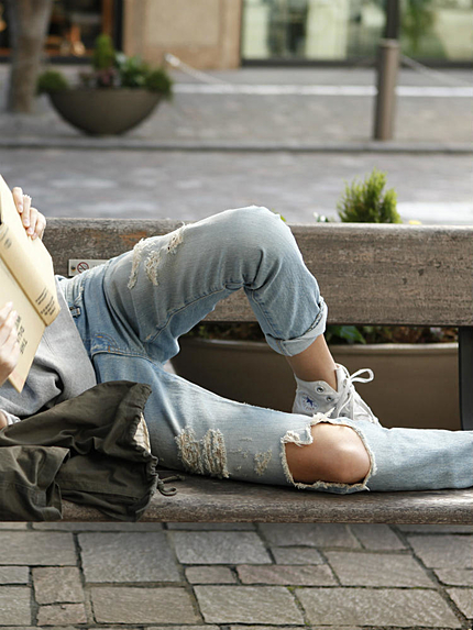 【Casual】ハードダメージストレートデニム