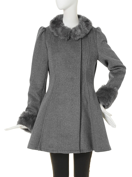 MURUAスリーブファー付フレアコート