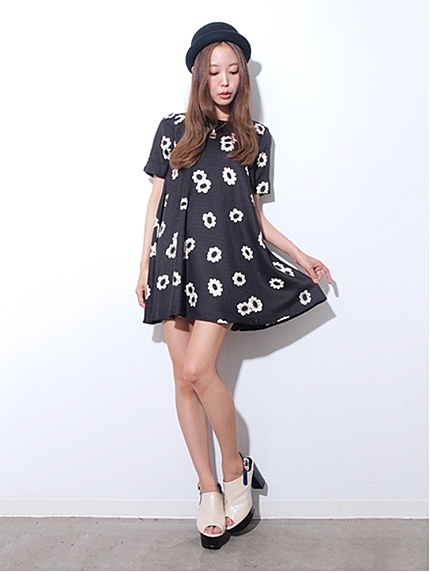 dazzlin【dazzlin】単色花柄ワンピース