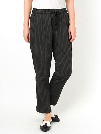 ・ストライプテーパードパンツ