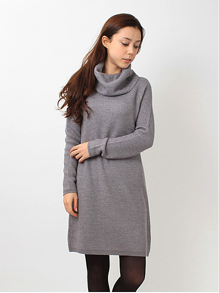 オフタートルリブニットワンピース