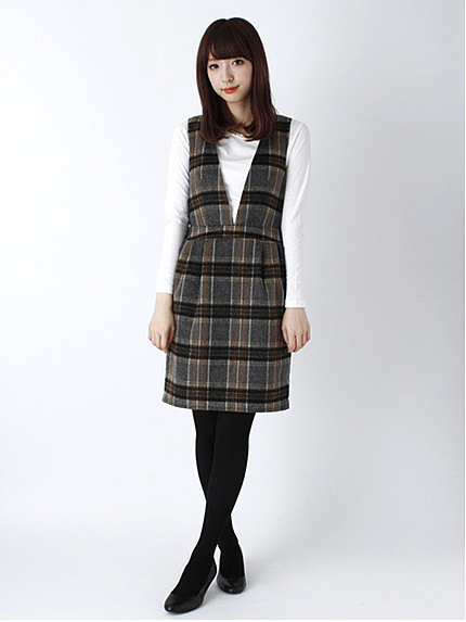 チェックジャンパータイトスカート
