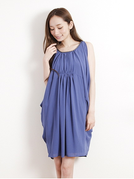 ビジューコクーンドレス