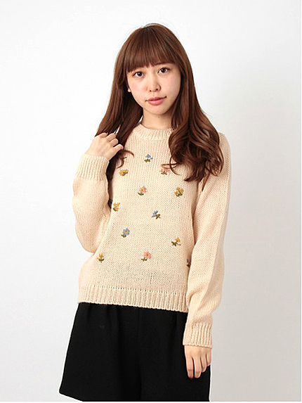 アルパカ混ハンド刺繍プルオーバー1602150-41-13-11