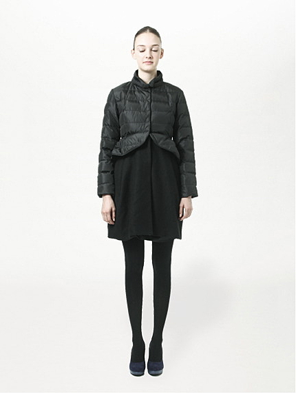 イソザイドッキングロングコート