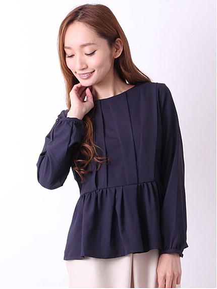 ランダムタックブラウス