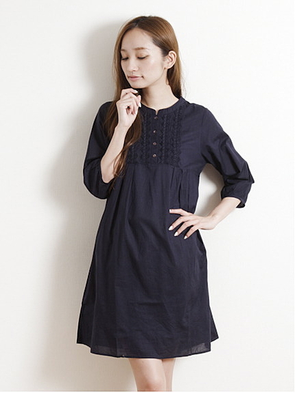 Uフロント刺繍7分袖ワンピース