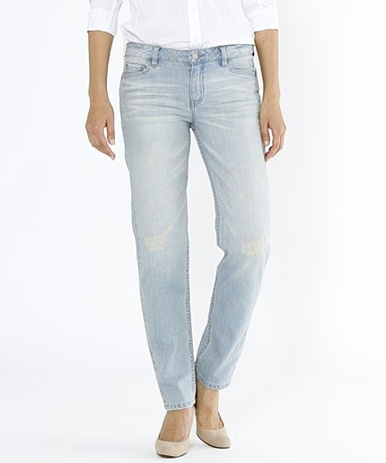 ダメージデニムパンツ