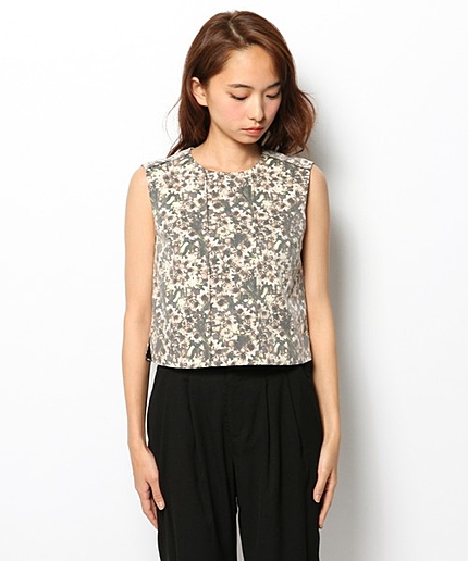 花柄ノースリーブTOPS