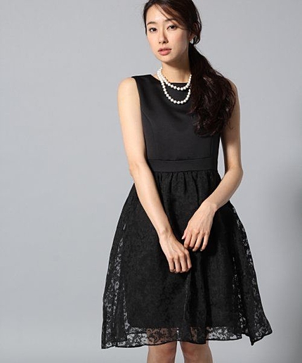 フラワーオーガンジーノースリーブワンピース