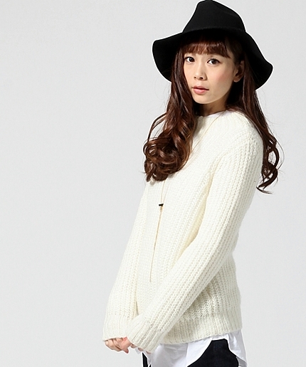 モヘアカタアゼボトルネックニット