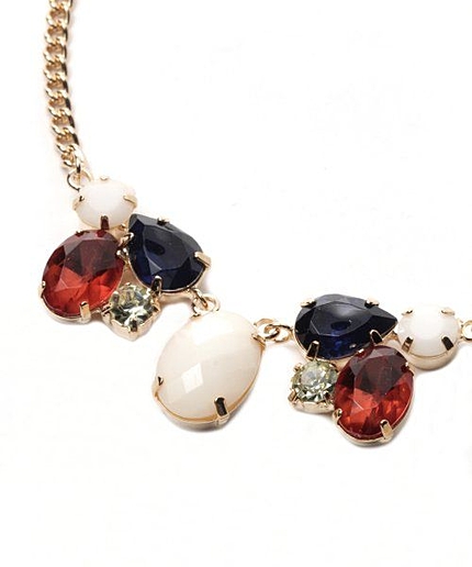 アクリルビジューネックレス